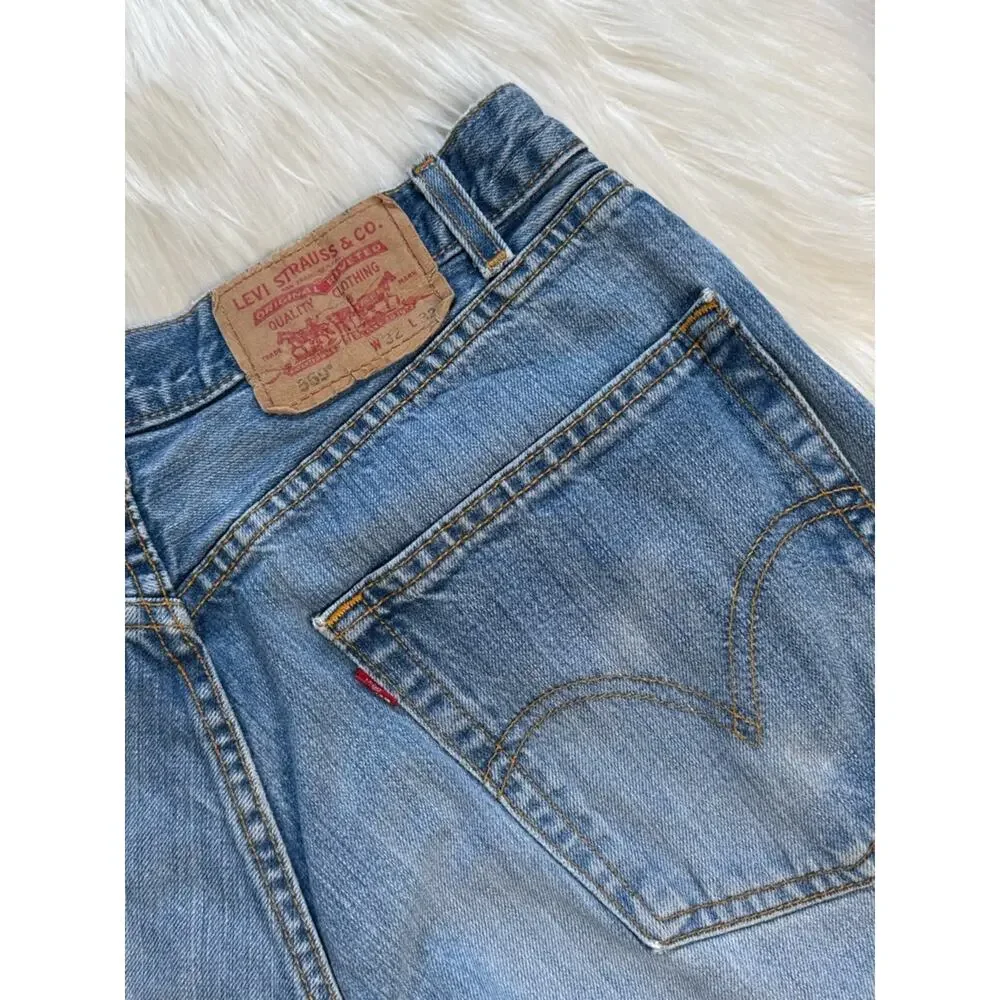 Levi’s 569 32” Cut From Men’s Loose Straight Denim Cut Offs